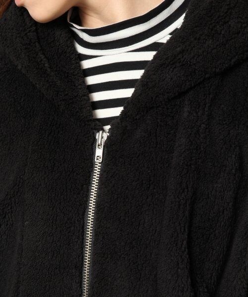 JEANASIS(ジーナシス)の「ボアフードZIPコート(ジャケット/アウター・レディース・ブラック/ライトベージュ・FREE)」の5枚目の写真