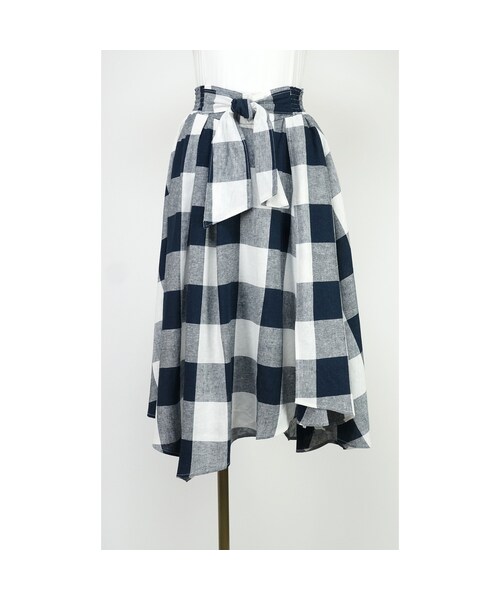 TEVALT(ヴァレット)の「Titilate Valet ビッグチェック ランダムヘム スカート〔67687〕(スカート・レディース・その他)」の2枚目の写真