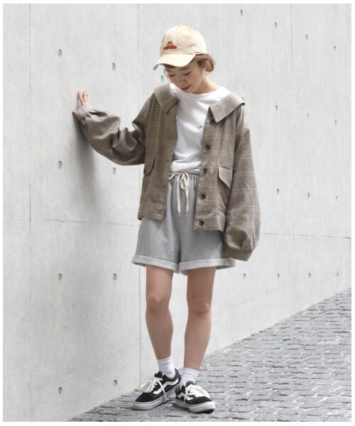 w closet(ダブルクローゼット)の「グレンチェック後ろレースアップ羽織り(ジャケット/アウター・レディース・ブラック×ベージュ/ブラウン・FREE/M/L)」の11枚目の写真