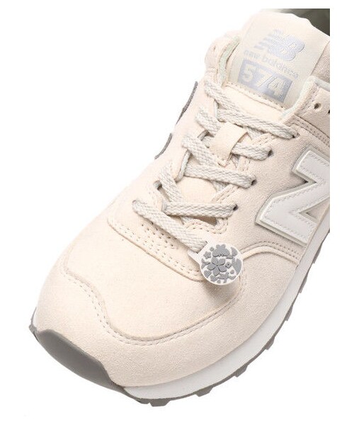 earth music&ecology(アースミュージックアンドエコロジー)の「≪予約商品≫newbalance×earth WL574(シューズ・アイボリー/ブラック・23cm/5cm/24cm/25cm)」の6枚目の写真