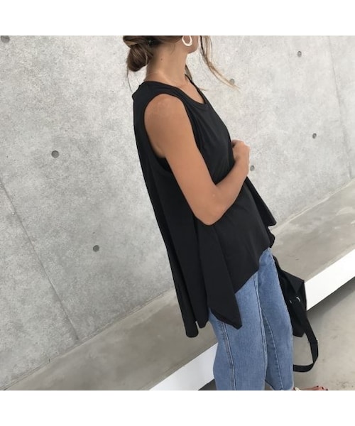 copine（コピン）の「シンプル綿レーヨン裾フレアタンクトップ (2color)【クリックポスト対象商品】（Tシャツ/カットソー・レディース・その他）」の2枚目の写真