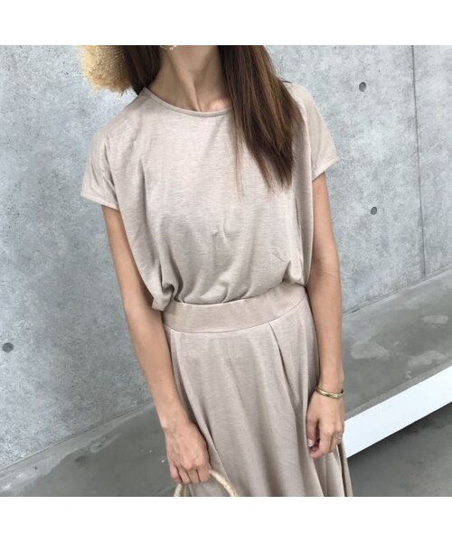 copine（コピン）の「ゆるてろ素材！背中VネックフレンチスリーブロングTシャツ(3color)【クリックポスト対象商品】（Tシャツ/カットソー・レディース・その他）」の8枚目の写真