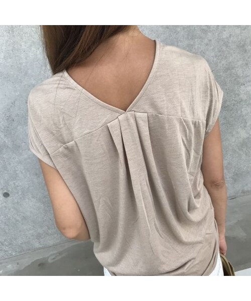 copine（コピン）の「ゆるてろ素材！背中VネックフレンチスリーブロングTシャツ(3color)【クリックポスト対象商品】（Tシャツ/カットソー・レディース・その他）」の3枚目の写真