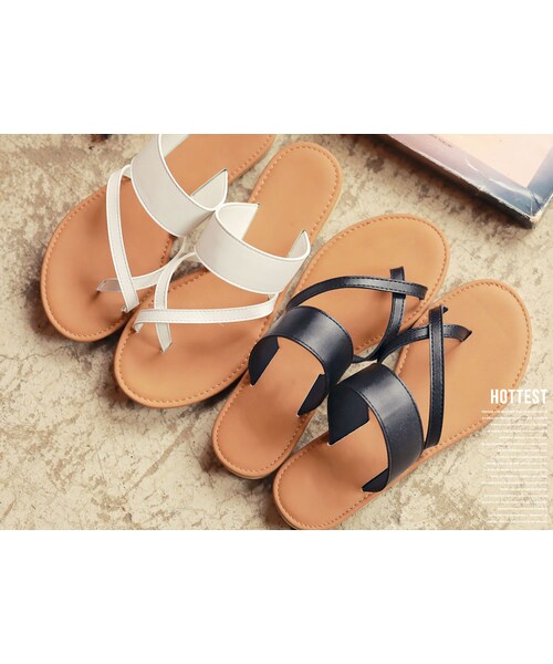 HOTPING（ホッピン）の「ベーシッククロスストラップサンダル（サンダル・レディース・ホワイト/ブラック・22.5~25.0cm）」の2枚目の写真