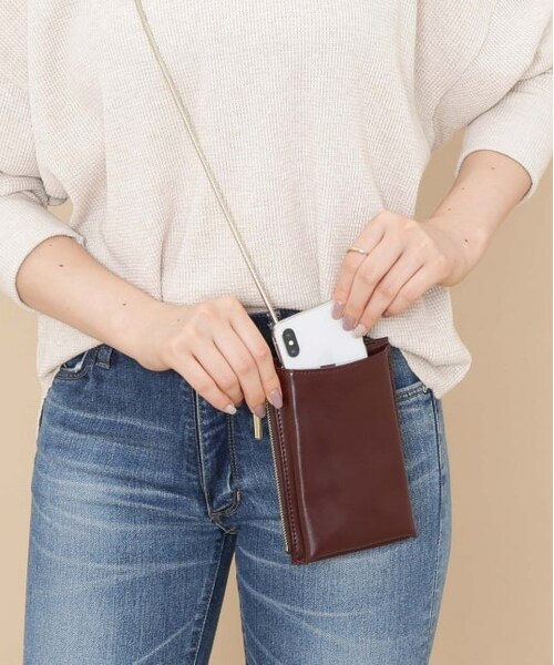 ADAM ET ROPE'（アダムエロペ）の「ジップポーチ付き携帯ポシェット（バッグ・レディース・ブラック/ブラック系2/ダークブラウン・F）」の3枚目の写真