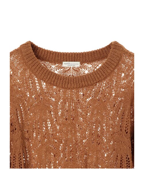 earth music&ecology（アースミュージックアンドエコロジー）の「・ブークレ透かし柄ニットプルオーバー（トップス・アイボリー/ライトグレー/ブラック/ピンク/キャメル/ブルーグリーン・F）」の6枚目の写真