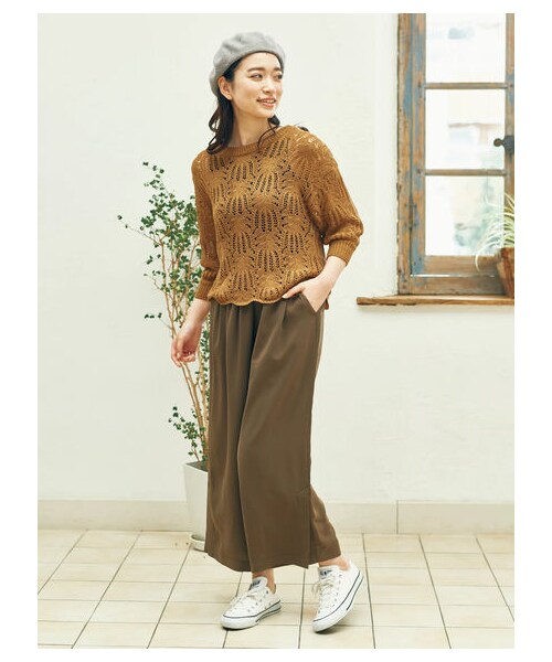 earth music&ecology（アースミュージックアンドエコロジー）の「・ブークレ透かし柄ニットプルオーバー（トップス・アイボリー/ライトグレー/ブラック/ピンク/キャメル/ブルーグリーン・F）」の2枚目の写真