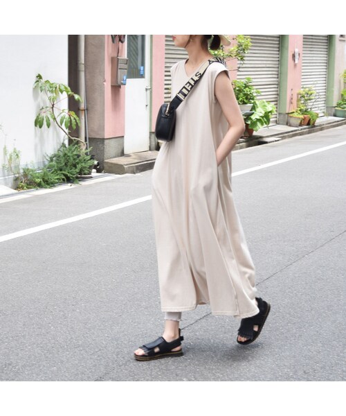 no brand（ノーブランド）の「バックタックスリットAラインOP（ワンピース・レディース・その他）」の7枚目の写真