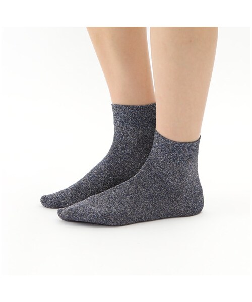 Tabio（タビオ）の「ラメ三つ杢ベタソックス（ソックス・靴下・レディース・クロシルバーモク/シロクロモク/アカアオキ/クリームモモサックス/クロミドリモモ/コンキンモモ・22.5～24.5cm）」の9枚目の写真