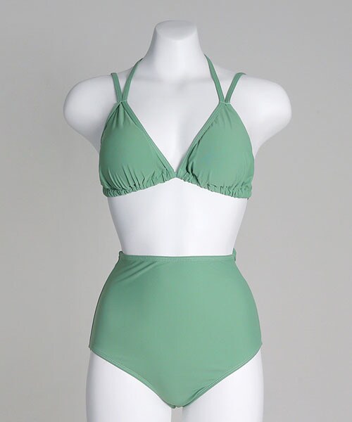 DHOLIC（ディーホリック）の「バックストラップ三角ビキニ（水着・レディース・パープル/ホワイト/ブラウン/オレンジ/イエロー/グリーン・FREE）」の4枚目の写真