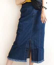 Tiffee SELECT | フロントスリット裾フリンジカット台形ロングデニムスカート(デニムスカート)