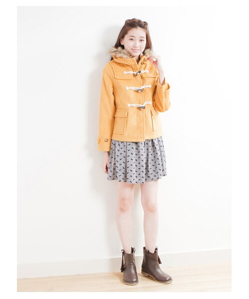 earth music&ecology（アースミュージックアンドエコロジー）の「ショートダッフルコート（コート　・レディース・ネイビー/イエロー/ピンク/キャメル/サックスブルー・L）」の4枚目の写真