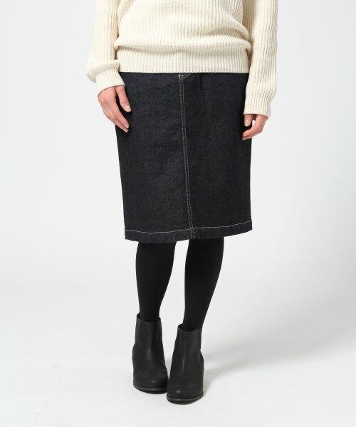 LEPSIM（レプシィム）の「ストレッチデニムボックススカート（スカート・レディース・デニム(濃)/ワンウォッシュ/デニム(淡)・Ｌ/Ｍ）」の3枚目の写真