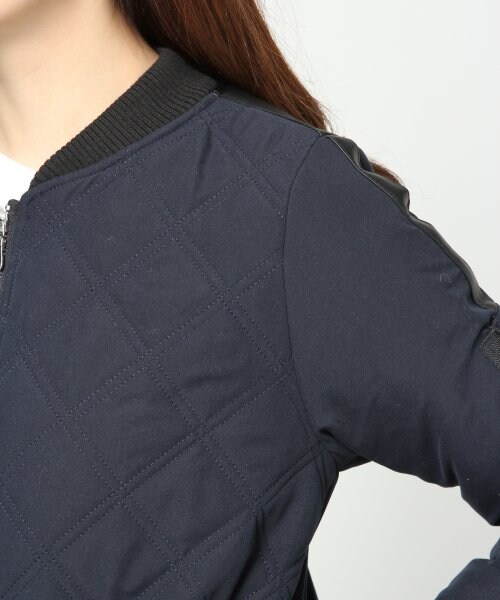 JEANASIS（ジーナシス）の「キルトPUラインリブブルゾン（ジャケット/アウター・レディース・ネイビー/カーキ・L/M）」の6枚目の写真