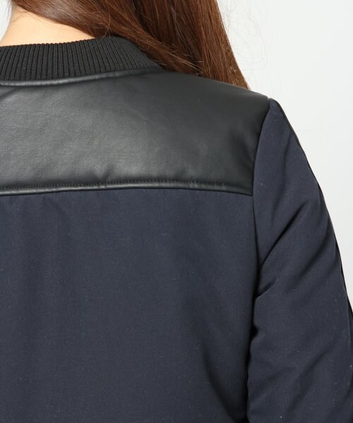 JEANASIS（ジーナシス）の「キルトPUラインリブブルゾン（ジャケット/アウター・レディース・ネイビー/カーキ・L/M）」の10枚目の写真