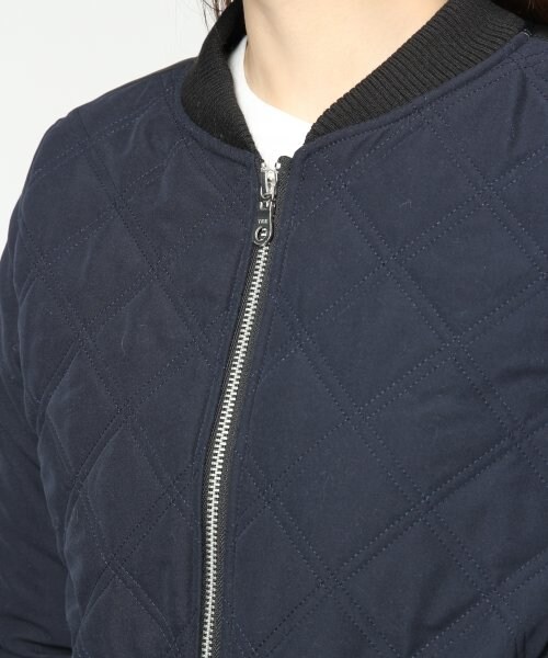JEANASIS（ジーナシス）の「キルトPUラインリブブルゾン（ジャケット/アウター・レディース・ネイビー/カーキ・L/M）」の5枚目の写真