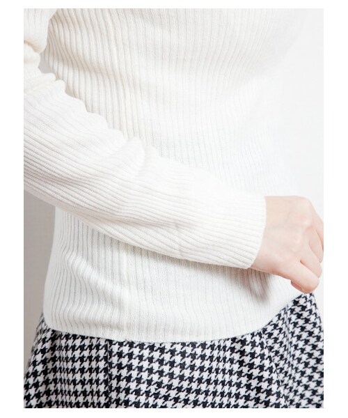 earth music&ecology（アースミュージックアンドエコロジー）の「リブハイネックニット（ニット・セーター・レディース・ラベンダー/杢グレー/ブラック/アイボリー・M/S）」の9枚目の写真