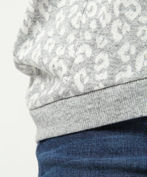 LEPSIM（レプシィム）の「【セール除外】アラビキモクジャガードウラケプルオーバー（トップス・レディース・ヒョウ/ハナ/キカガク/ドット・FREE SIZE）」の12枚目の写真