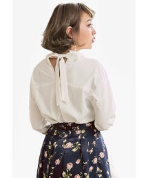 EYESCREAM | Bow Back Long Sleeve Blouse(トップス)