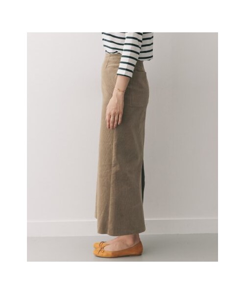 URBAN RESEARCH DOORS（アーバンリサーチドアーズ）の「【予約】コーデュロイマキシストレートスカート（スカート・レディース・CAMEL/GREEN/BEIGE・36/38）」の13枚目の写真