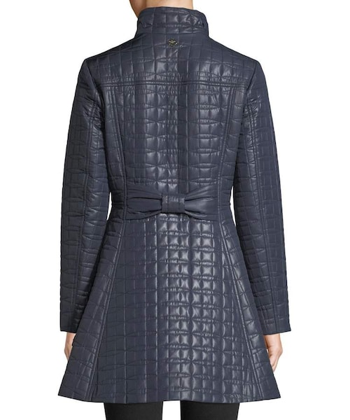 kate spade new york（ケイトスペード ニューヨーク）の「kate spade new york Bow Quilted Fit & Flare Puffer Coat（ジャケット/アウター・レディース・Blue・X-large/Large/Medium/X-small/Small）」の2枚目の写真