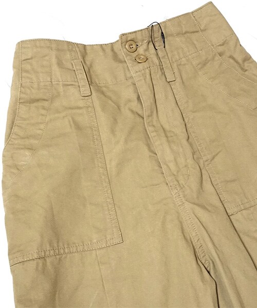 Tiffee SELECT（ティフィーセレクト）の「ゆったりワイドシルエットハイウエストベイカーパンツ（その他パンツ・レディース・ベージュ・F）」の2枚目の写真