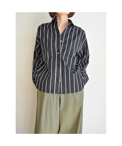 tiny dinosaur（タイニーダイナソー）の「ビッグスリーブシャツ（シャツ/ブラウス・レディース・その他）」の2枚目の写真