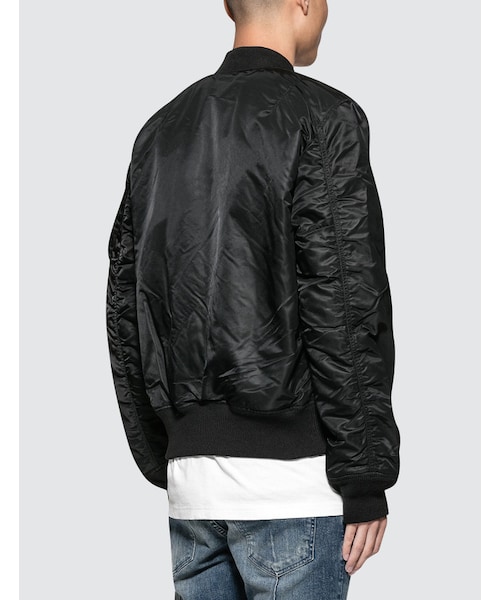 Alpha Industries（アルファインダストリーズ）の「MA-1 Slim-Fit