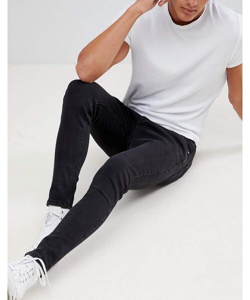 Bershka（ベルシュカ）の「Bershka Super Skinny Jeans In Washed Black（デニムパンツ・メンズ・Black・W32 L32/W30 L32/W34 L32/W36 L32/W31 L32）」の3枚目の写真