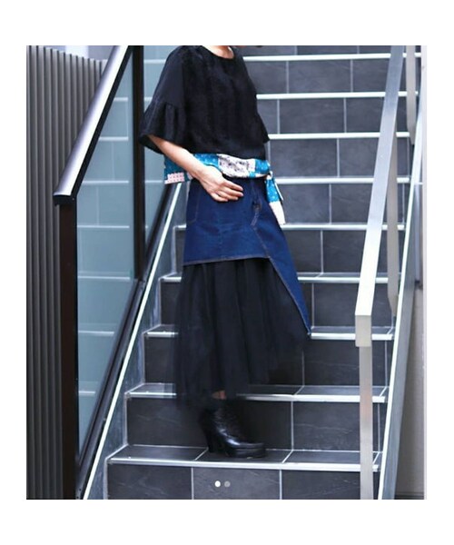 TEVALT（ヴァレット）の「Titilate Valet チュールペチ付き アシンメ デニム スカート〔67774-01〕（スカート・レディース・その他）」の2枚目の写真