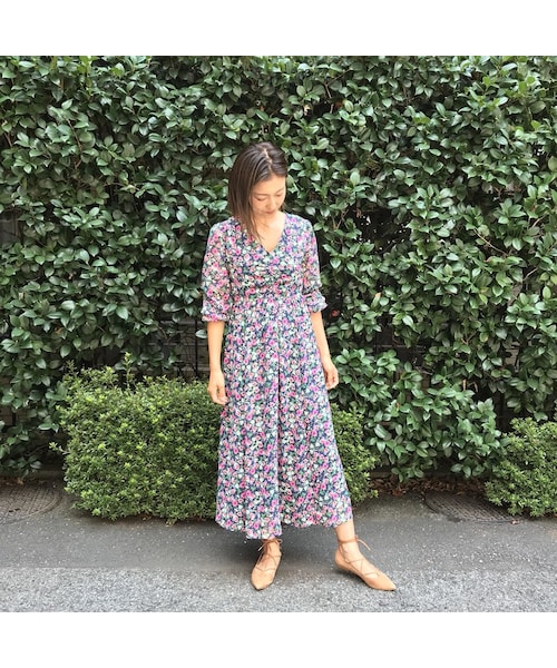 ADIRA（アディラ）の「flower garden onepiece 2（ワンピース・レディース・パープル/ブルー・F）」の2枚目の写真