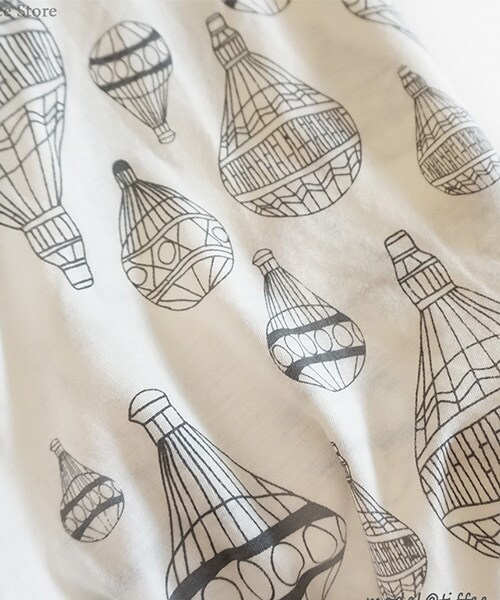 Tiffee SELECT（ティフィーセレクト）の「手書き風イラスト気球柄ゆったりフレアタンクトップ（タンクトップ・レディース・ホワイト・F）」の3枚目の写真