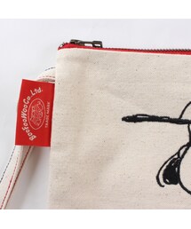 スヌーピー　ポーチ　サングラスルック BOOFOOWOO（ブーフーウー）の「刺繍ポーチ（PEANUTS LUCY