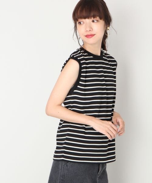 LOWRYS FARM（ローリーズファーム）の「ボーダーノースリーブ（トップス・オフ/ブラック/ブラウン）」の2枚目の写真