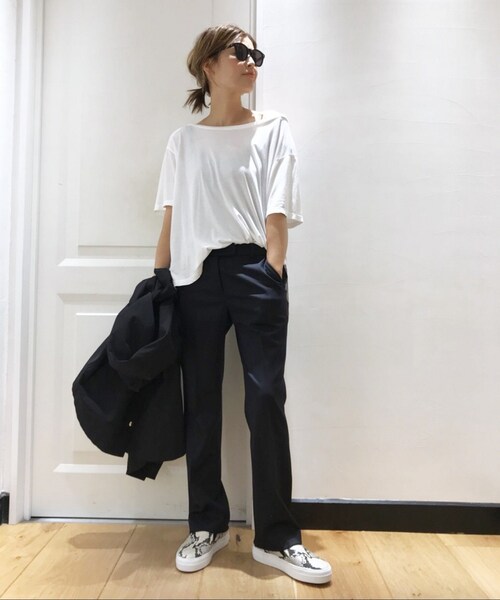 新品Deuxieme Classe ハイウエスト センタープレスパンツ ネイビー Deuxieme Classe（ドゥーズィエムクラス）の「ネイビー（）」 - WEAR