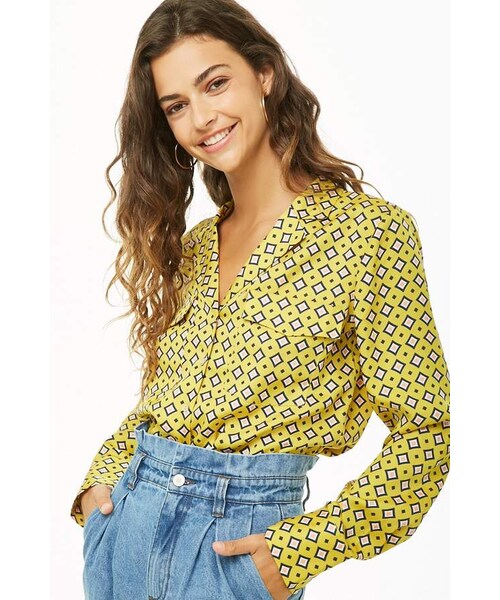 FOREVER 21（フォーエバー トゥエンティーワン）の「Forever 21 Geo Print Shirt（シャツ/ブラウス・レディース・Brown/Yellow・Small/Medium/Large/X-large）」の2枚目の写真