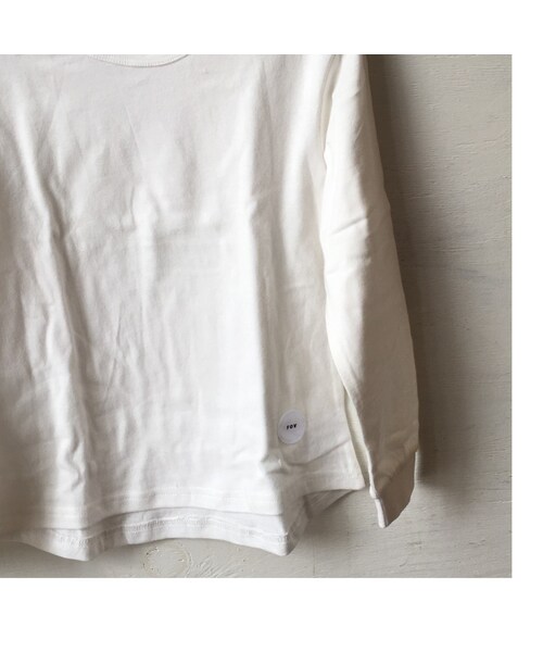 cache cache（カシュ カシュ）の「FOV  plain  L/S T シャツ（ホワイト）（Tシャツ/カットソー・キッズ・その他）」の2枚目の写真