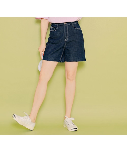 HOTPING(ホッピン)の「3Colorsカットオフデニムショートパンツ(デニムパンツ・レディース・ライトデニム/ダークデニム/ブラック・S/M/L/XL/XXL/XXXL)」の3枚目の写真