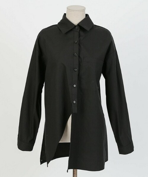 D&B By DABAGIRL（-）の「アンバランスヘムルーズシャツ（シャツ/ブラウス・レディース・レッド/ホワイト/ブラック・FREE）」の3枚目の写真