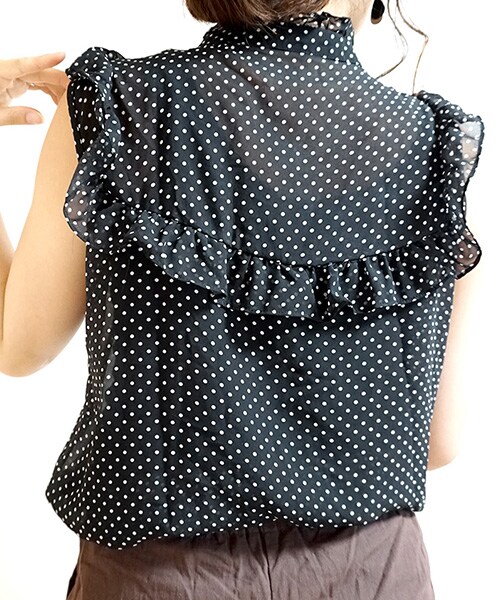 Tiffee SELECT（ティフィーセレクト）の「ラッフルフリルハイネックシースルードットブラウス黒（シャツ/ブラウス・レディース・ブラック・F）」の3枚目の写真