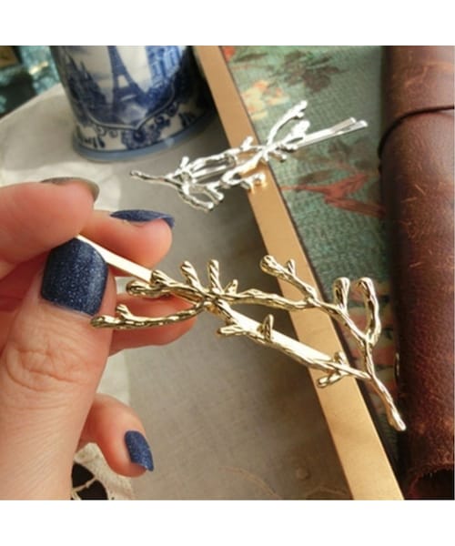 no brand（ノーブランド）の「ヘアピン 枝 モチーフ 髪飾り ヘアクリップ ヘアアクセサリー 2個セット 【2カラー】 送料無料（バレッタ/ヘアクリップ・レディース・その他）」の7枚目の写真