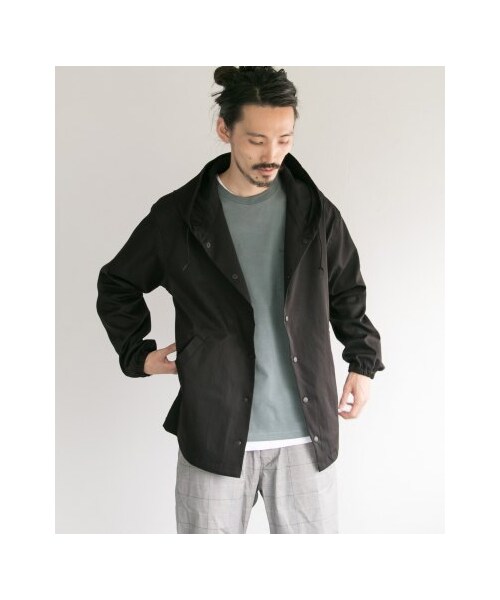 URBAN RESEARCH（アーバンリサーチ）の「フーディーコーチジャケット（ジャケット/アウター・メンズ・BEIGE/BLUE/NAVY/BLACK・M/L）」の2枚目の写真