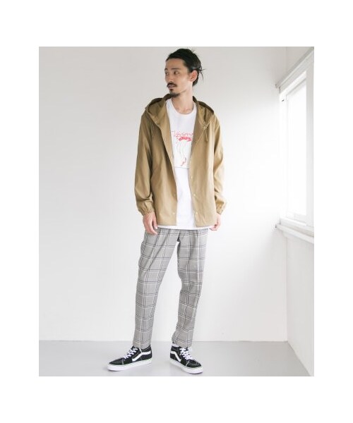 URBAN RESEARCH（アーバンリサーチ）の「フーディーコーチジャケット（ジャケット/アウター・メンズ・BEIGE/BLUE/NAVY/BLACK・M/L）」の6枚目の写真