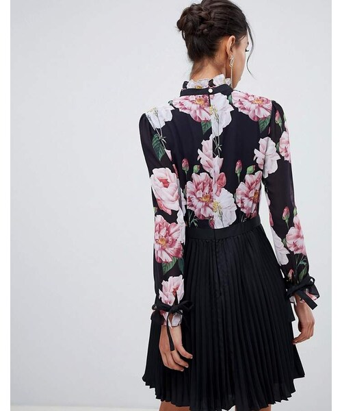 Ted Baker（テッドベーカー）の「Ted Baker Daysea Frill Bow Sleeve 