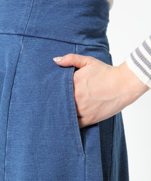 Heather（ヘザー）の「★先行予約★カットデニムミドルスカート（スカート・レディース・ネイビー/ブルー・Ｆ）」の6枚目の写真