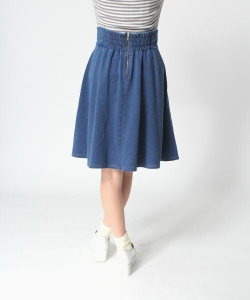 Heather（ヘザー）の「★先行予約★カットデニムミドルスカート（スカート・レディース・ネイビー/ブルー・Ｆ）」の4枚目の写真