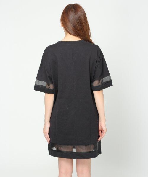 JEANASIS（ジーナシス）の「ロゴBIG TEEワンピース（ワンピース/ドレス・レディース・ブラック系/ホワイト系/グレー系・FREE）」の5枚目の写真