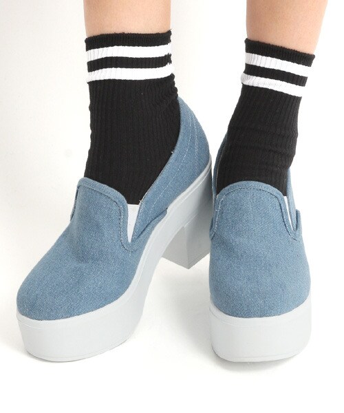 LOWRYS FARM(ローリーズファーム)の「SSヒールスリッポン(シューズ・レディース・ブラック/ブルー/ホワイト・L/M)」の3枚目の写真