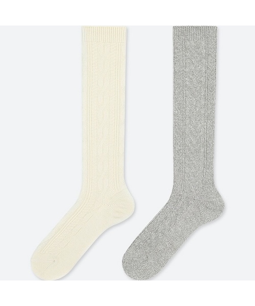 UNIQLO（ユニクロ）の「ヒートテックハイソックス（ケーブル・2足組）（レギンス/スパッツ・レディース・RED 17/OFF WHITE 01/BLACK 09・フリー）」の2枚目の写真