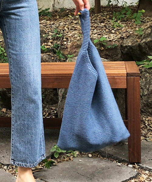 DHOLIC（ディーホリック）の「スクエアニットバッグ（トートバッグ・レディース・ベージュ/ブルー/ブラウン/ホワイト・FREE）」の4枚目の写真